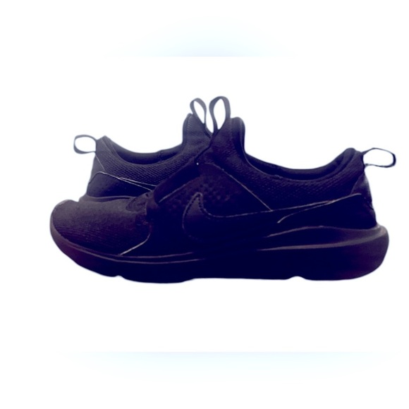 Nike Black Minimalist Sneakers Slip-On - Picture 3 of 4